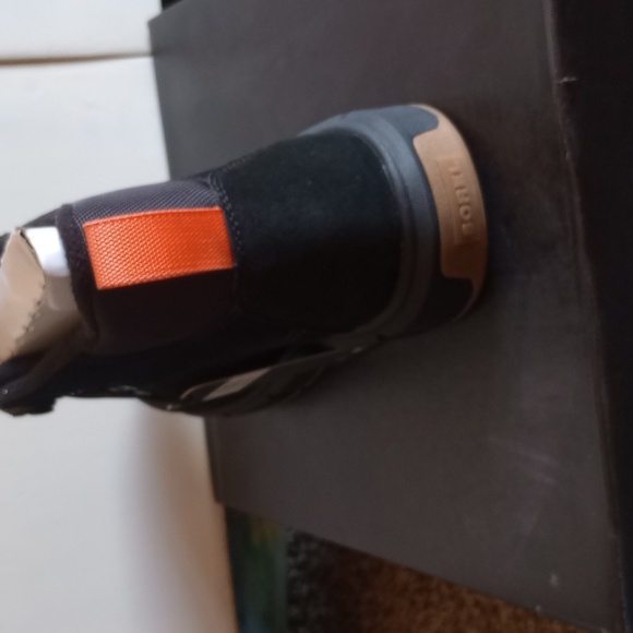 NWT Sorel Mens Boot 8.5 - Picture 4 of 6